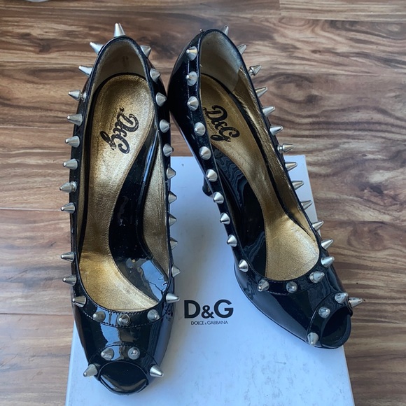 D&G Dolce & Gabbana Patent Leather Spiked Heels 40 - Picture 1 of 13